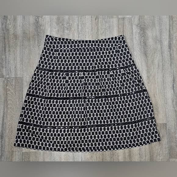 LOFT Black and White A-Line Knee-Length Skirt - Picture 1 of 4